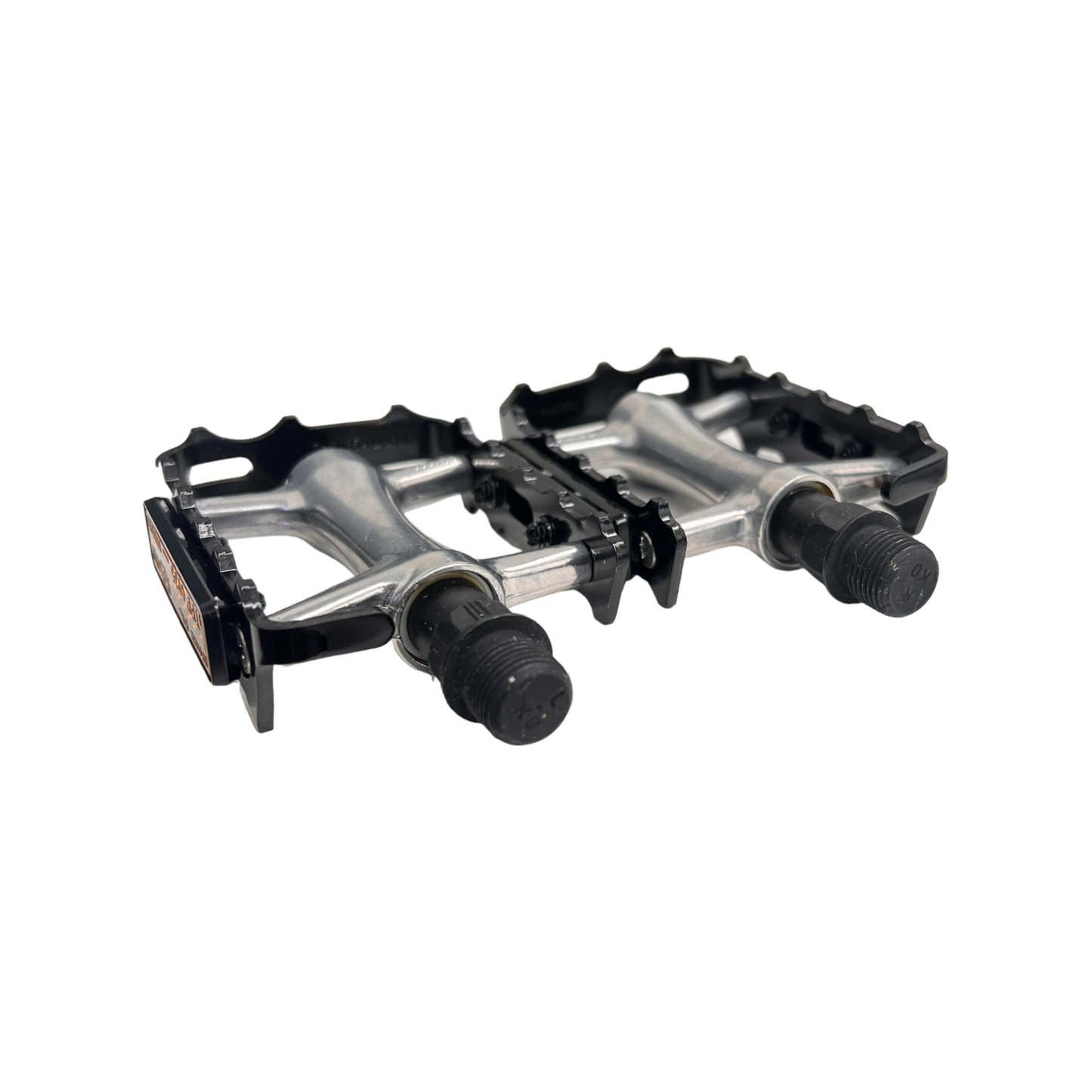 WELLGO - Alloy Pedal for Trekking, MTB, Road 9/16 Inch