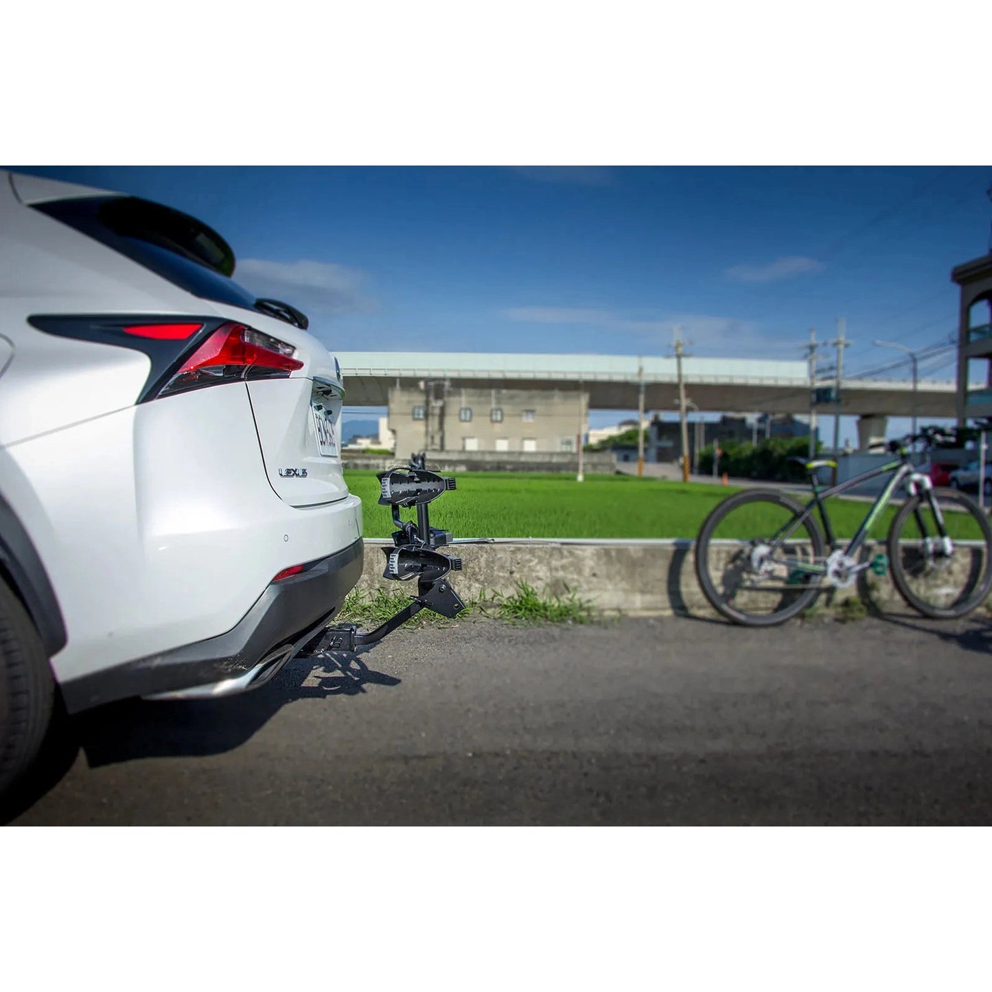 BUZZRACK Buzzybee H2 Hitch Bike Rack - 2 Bike Platform Carrier