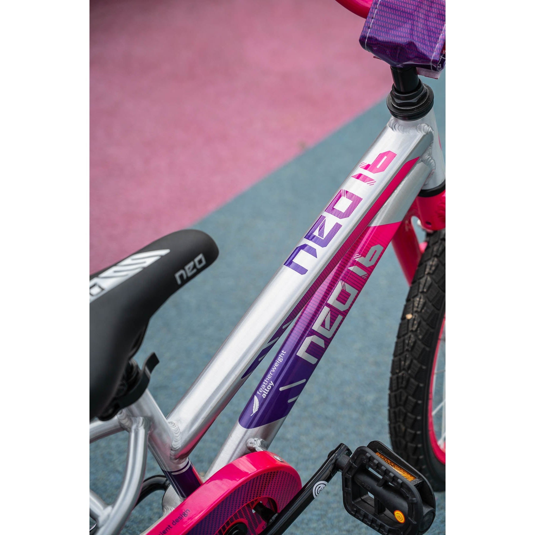 Neo+ 16 Girls Brushed Alloy/ Pink, Purple Fade Bike - Lightweight