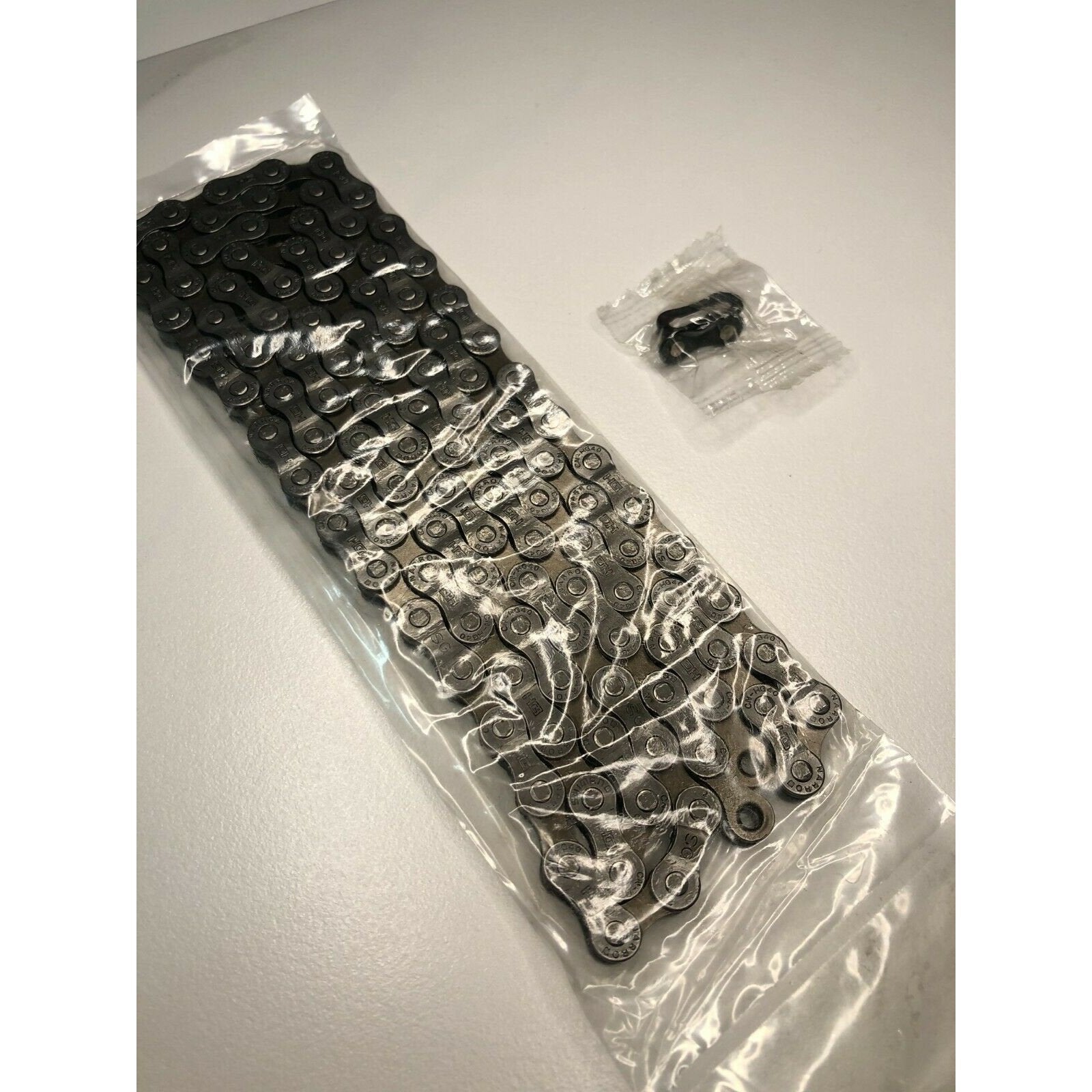SHIMANO Cn-Hg40 Chain - 6/7/8 Speed Chains with Connecting Link AU STOCK